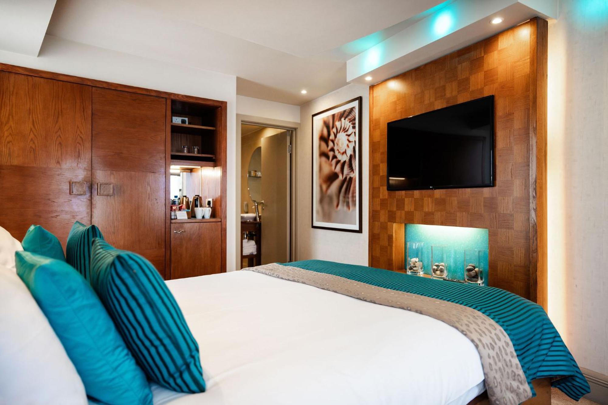 The Royal Yacht Hotel Saint Helier Exterior photo