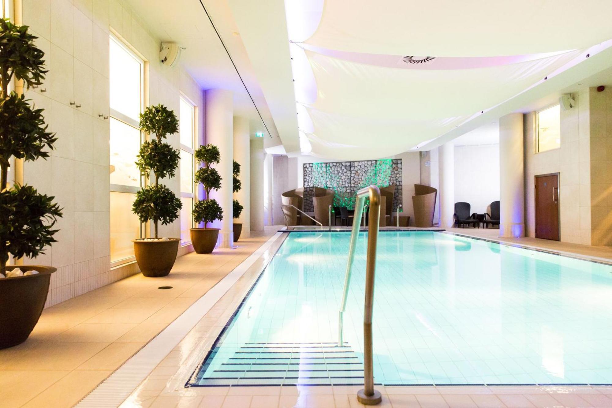 The Royal Yacht Hotel Saint Helier Exterior photo